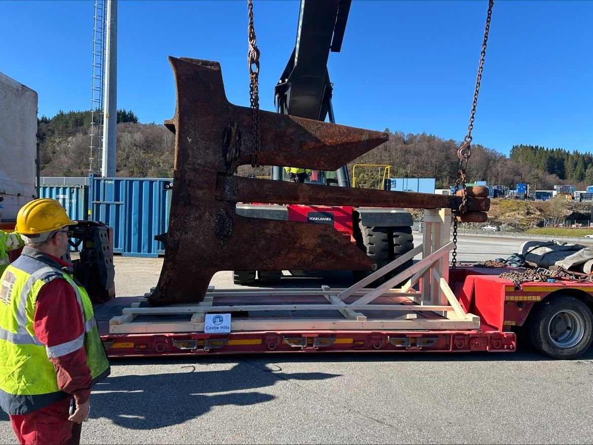 AC 14 anchor for sale